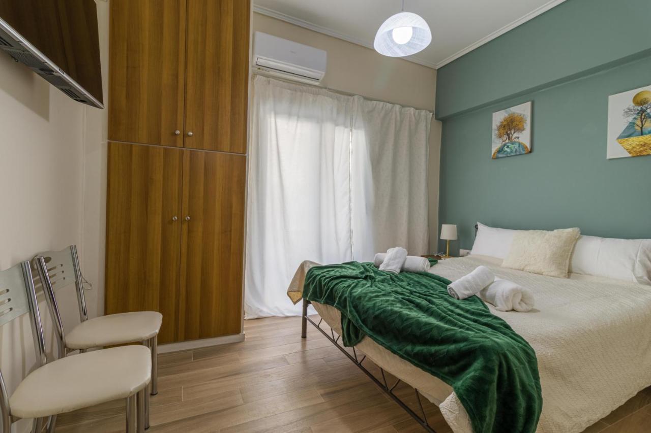شقة Couples Retreat, Fully Equipped Studio/ Loutraki Beach المظهر الخارجي الصورة