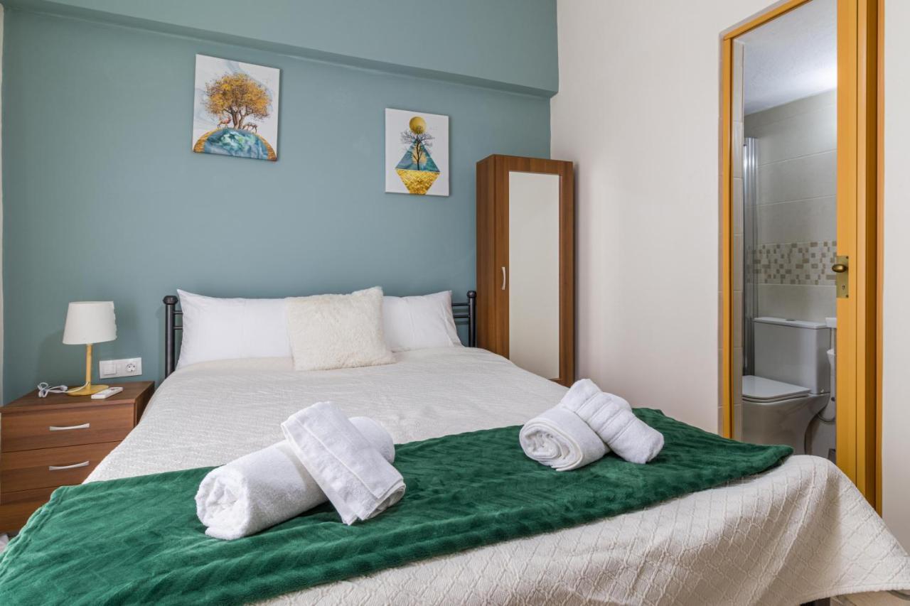 شقة Couples Retreat, Fully Equipped Studio/ Loutraki Beach المظهر الخارجي الصورة